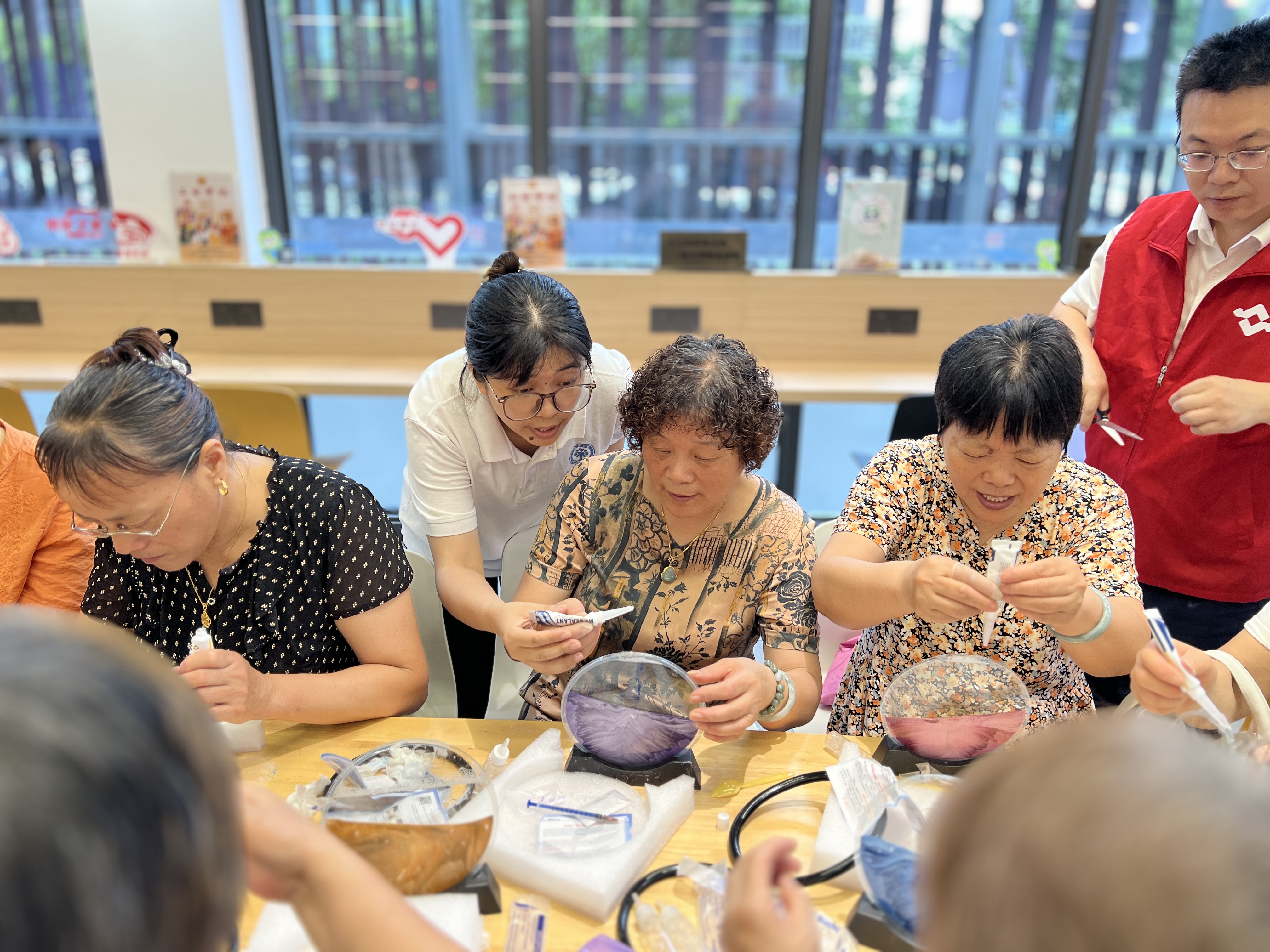 陆叶琴.jpg